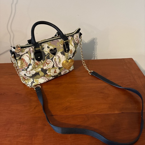 Betsey Johnson Pinch Satchel Xbody Olive Floral Gold Heart Charm - Picture 2 of 7